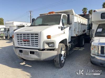 GMC C7C042 Dump Truck