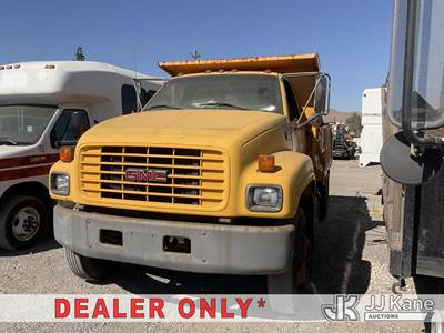2001 GMC C7H042 Dump Truck