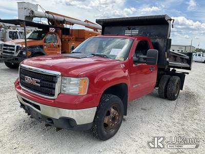 2011 GMC Sierra 3500HD 4x4 Dump Truck