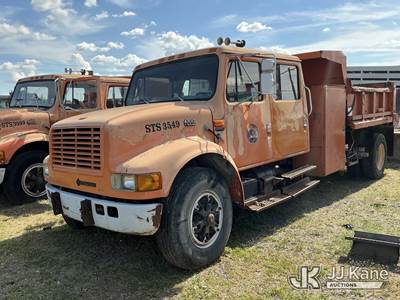 International 4700 Dump Truck