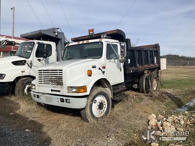 2000 International 4900 Dump Truck