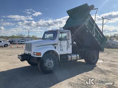 2001 International 4900 Dump Truck