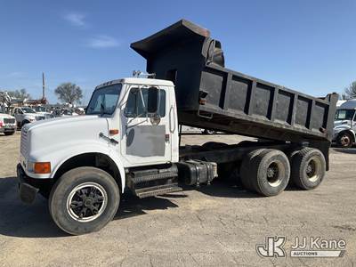 1990 International 4900 T/A Dump Truck