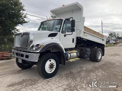 2016 International 7400 T/A Dump Truck