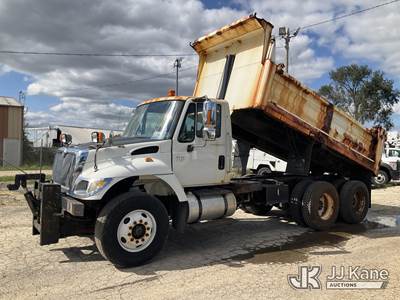 2004 International 7400 T/A Dump Truck