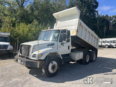 2007 International 7400 T/A Dump Truck