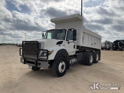 2013 International WorkStar 7600 T/A Dump Truck