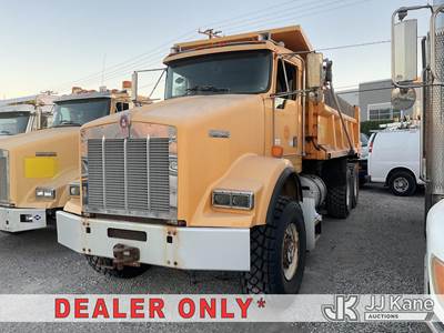 2001 Kenworth T/A Dump Truck