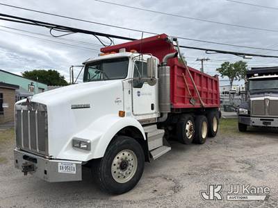 2007 Kenworth T800 Tri-Axle Dump Truck