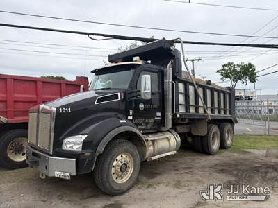 2021 Kenworth T880 T/A Dump Truck