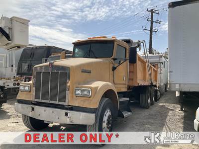 2001 Kenworth W900 T/A Dump Truck