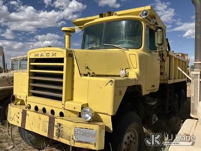 Mack DM6116S Dump Truck