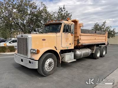 2001 Peterbilt 379 T/A Dump Truck