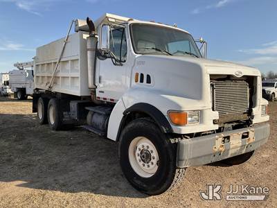 2000 Sterling LT9500 T/A Dump Truck