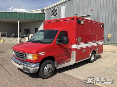 2003 Ford E-350 Cutaway Ambulance