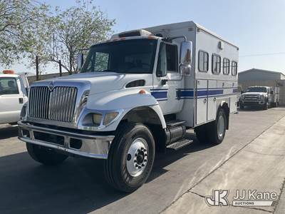 2003 International 7400 Ambulance/Rescue Vehicle