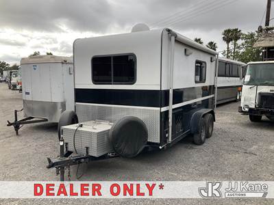 2001 Carson Enclosed Trailer