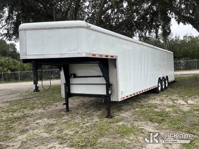 2008 Express Trailers T/A Enclosed Gooseneck Trailer
