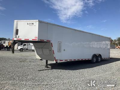Look Trailers VFGN85X32TE5 Enclosed Cargo Trailer
