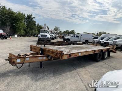 2004 Belshe DT255 T/A Tagalong Equipment Trailer
