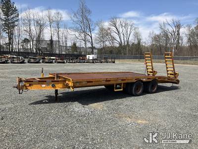 2005 Butler B-2424-33C T/A Tagalong Equipment Trailer