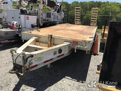 2018 Butler B-2424-33C T/A Tagalong Equipment Trailer