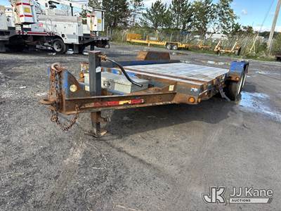 2011 Cam Superline 8CAMXXTT T/A Tilt-Deck Tagalong Equipment Trailer