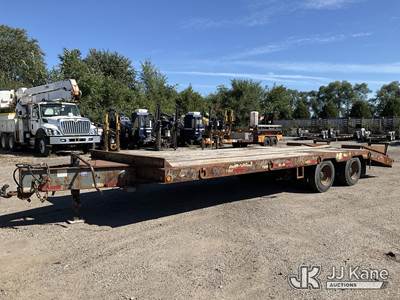 2017 Custom 12T202ALPHD T/A Flatbed/Utility Truck