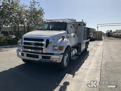 2011 FORD F-750 Stake Truck