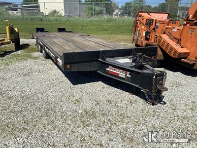 2017 Interstate 20DT T/A Tagalong Equipment Trailer