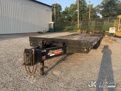 2015 Interstate 20DT T/A Tagalong Equipment Trailer