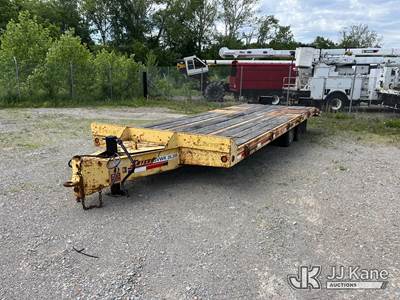 2012 Interstate 24DTA T/A Tagalong Equipment Trailer