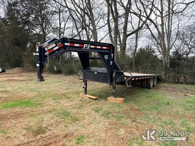 2018 PJ Trailers T/A Gooseneck Equipment trailer