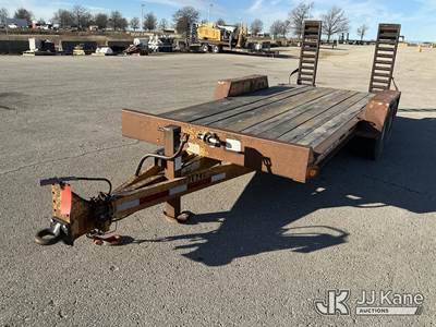 2003 Redi Haul FSL1627E T/A Tagalong Equipment Trailer