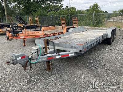 2016 Sauber 1580-BT Tilt-top Tagalong Equipment Trailer
