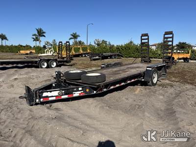 2016 Towmaster B-8D T/A Tagalong Equipment Trailer