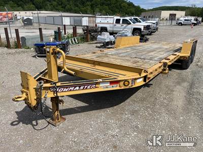 Towmaster T-12DT Equipment Transport Trailer