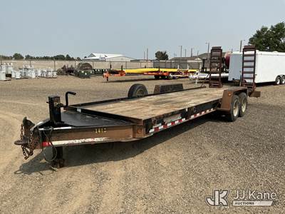 2005 Towmaster T-16DD T/A Tagalong Equipment Trailer