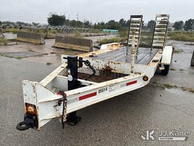 1994 Towmaster T-18DDB T/A Tagalong Equipment Trailer