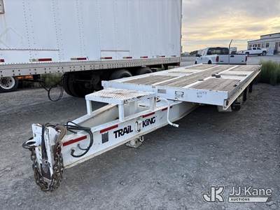 2004 Trail King TKT40LP-2400 20-Ton T/A Tilt Deck Tagalong Equipment Trailer