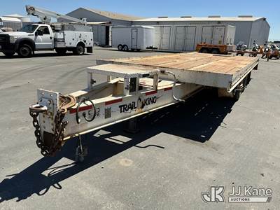 2004 Trail King TKT40LP-2400 Tilt-top Tagalong Equipment Trailer