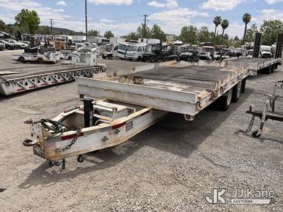 2008 Zieman 2325S T/A Level Deck Above Wheels Equipment Trailer with Beavertail