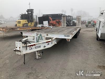 2006 Zieman 2660 T/A Tagalong Equipment Trailer