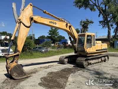 1987 John Deere 690D Hydraulic Excavator