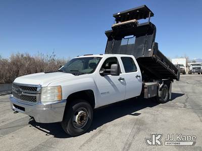 2011 Chevrolet Silverado 3500HD Crew-Cab Flatbed/Dump Truck