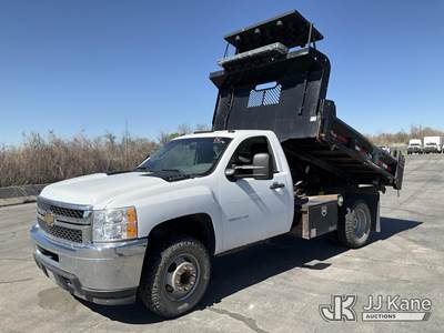 2011 Chevrolet Silverado 3500HD Flatbed/Dump Truck