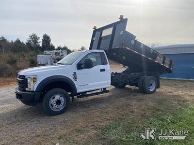 2019 Ford F-450 SD Flatbed/Dump Truck