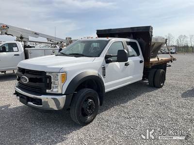2017 Ford F-450 SD Crew-Cab Dump Flatbed Truck