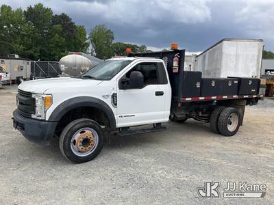 2017 Ford F450 SD Flatbed/Dump Truck