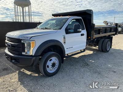 2017 Ford F-450 SD Flatbed/Dump Truck